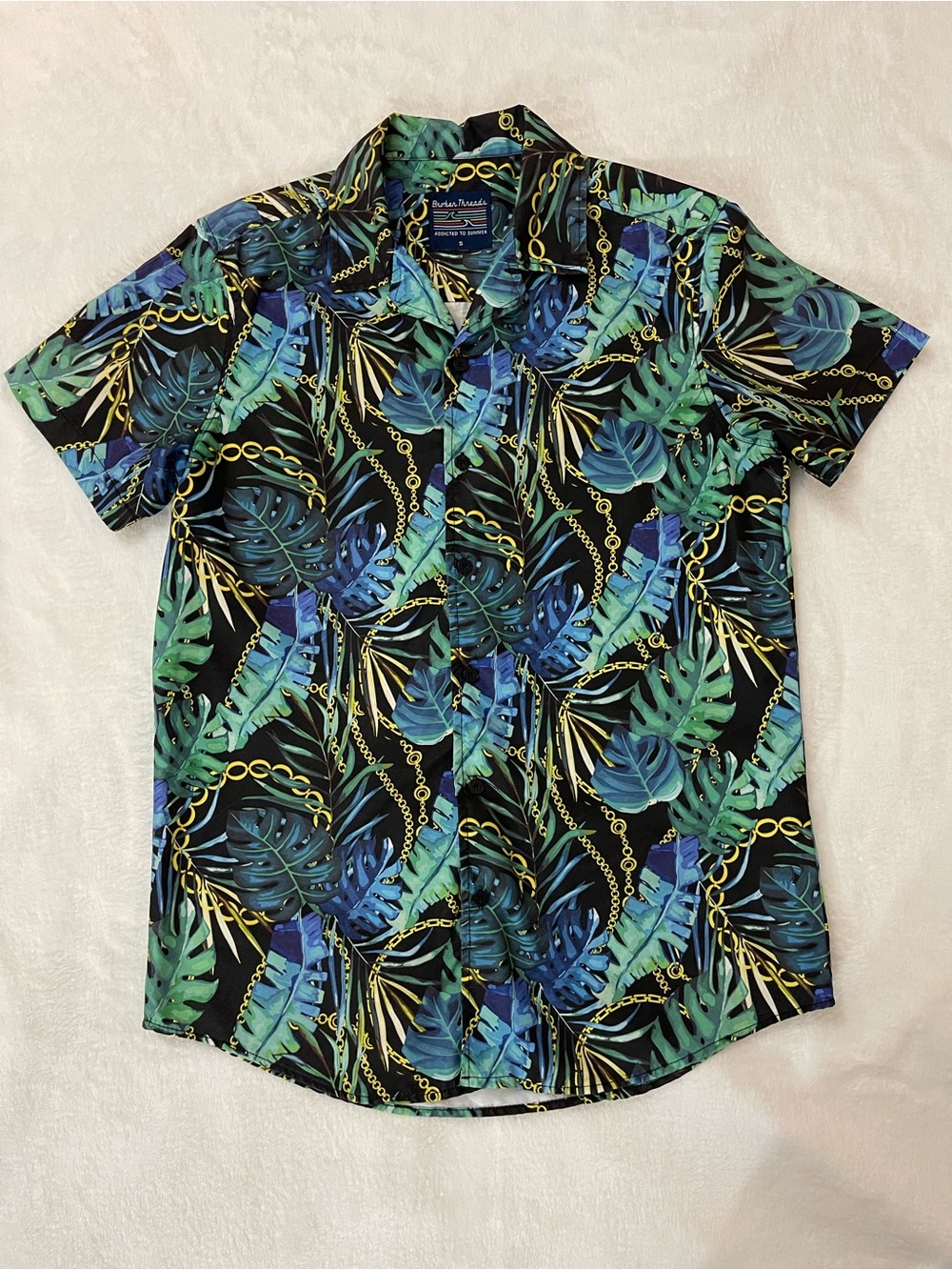 Broken Threads Men’s Button Down Black Tropical Leaf Short Sleeve Shirt